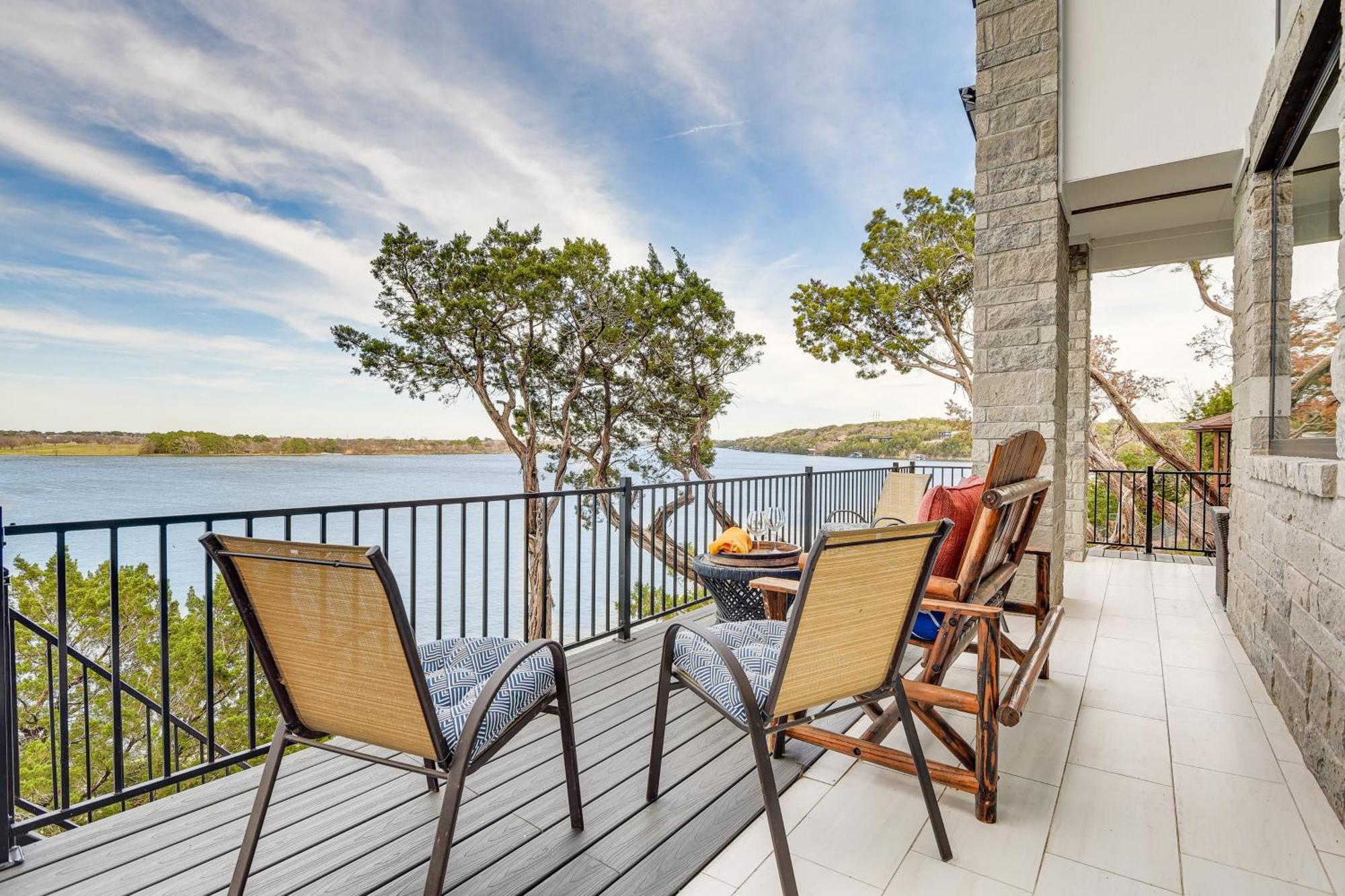 Newly Remodeled Lakefront Granbury Escape With Dock! Villa Eksteriør billede