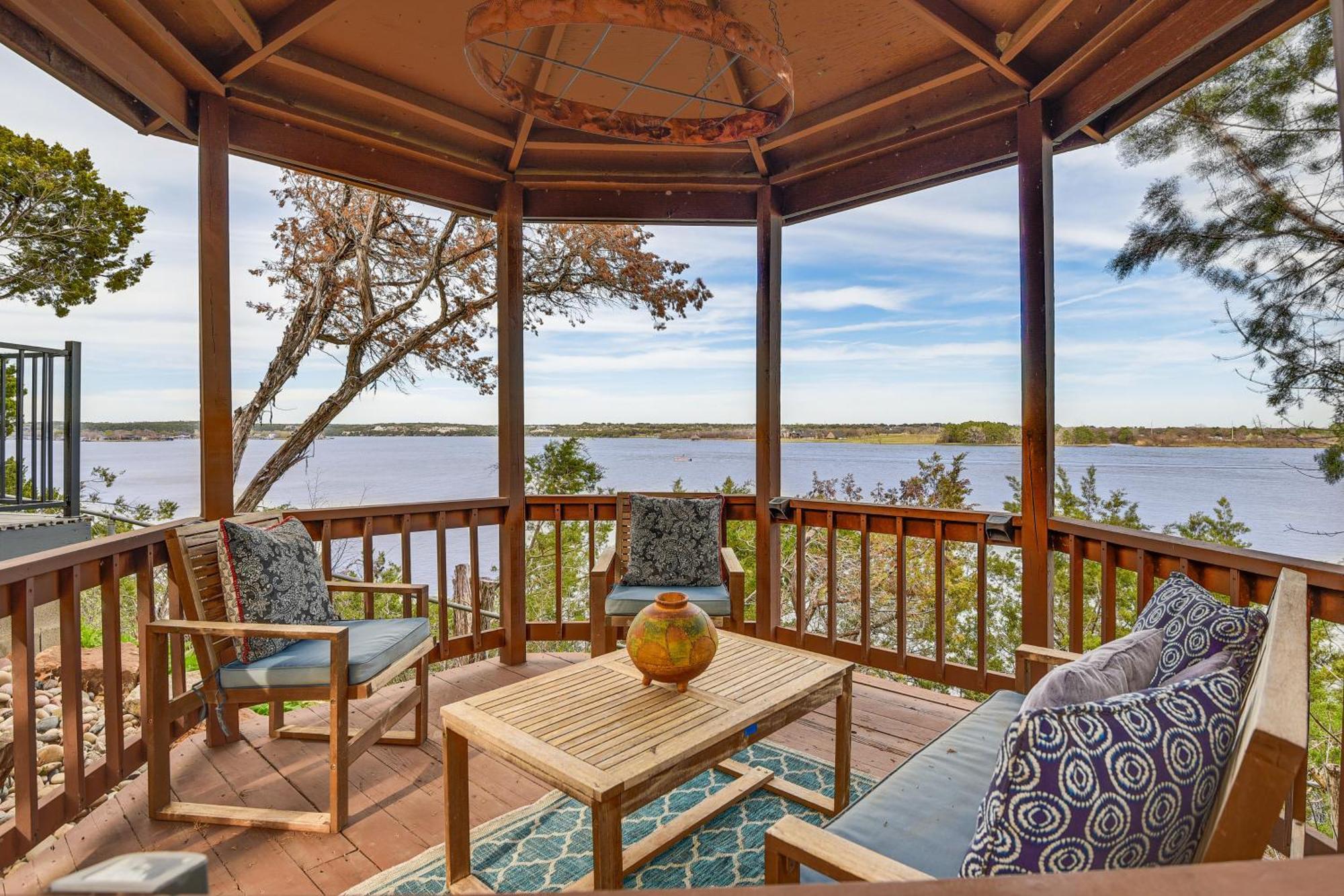 Newly Remodeled Lakefront Granbury Escape With Dock! Villa Eksteriør billede